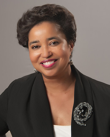 SN Shots Photography Professional Headshots & Corporate Branding Tampa on location