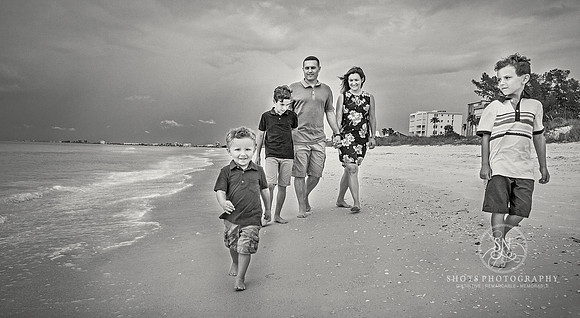 SN Shots Photography Family Photos on location   - Beach Tampa