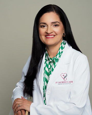 SN Shots Photography Professional Headshots & Corporate Branding Tampa on location