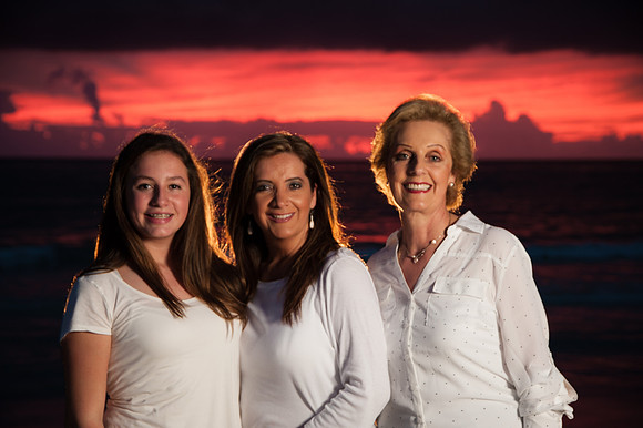 SN Shots Photography Family Photos on location   - Beach Tampa